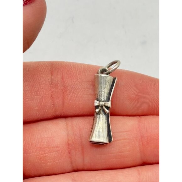 James Avery Sterling Silver 925 Scroll Charm Bow Detail - Picture 5 of 8